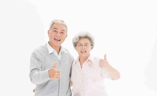 70老人流淚述說(shuō) 上了年紀(jì),子孫和家庭的壓力讓自己 更痛苦